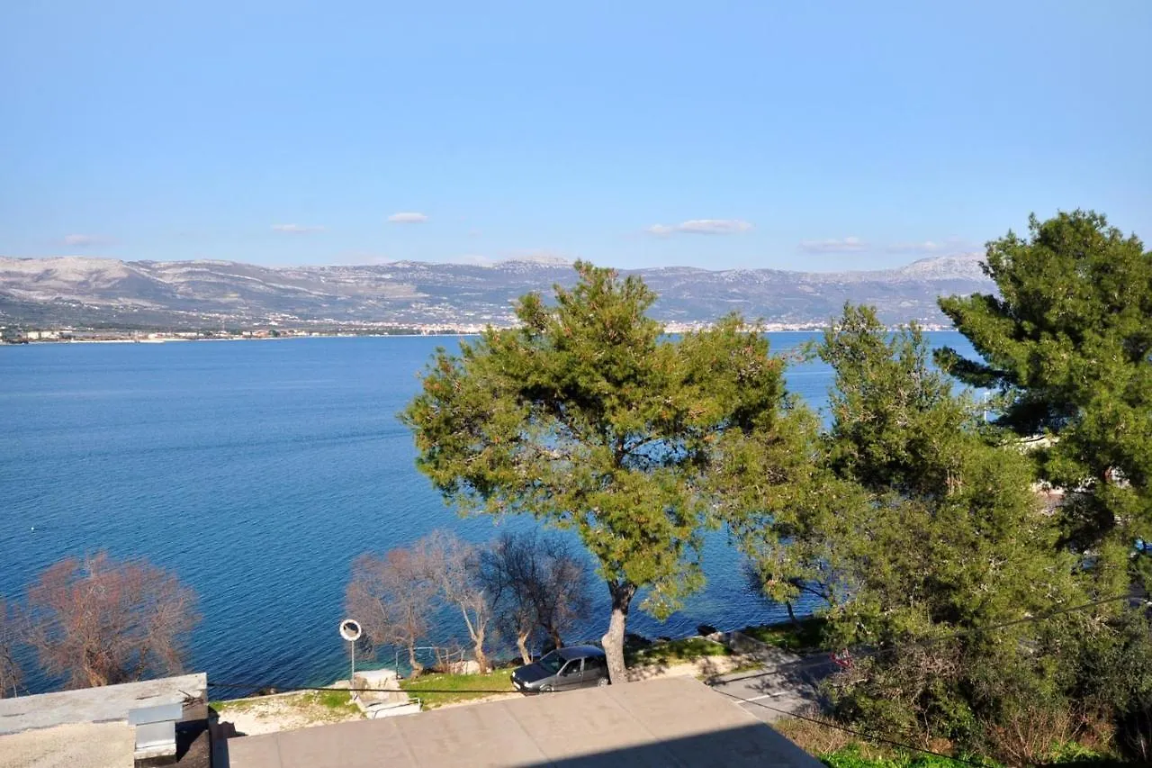 Apartments By The Sea Arbanija, Ciovo - 1085 Trogir