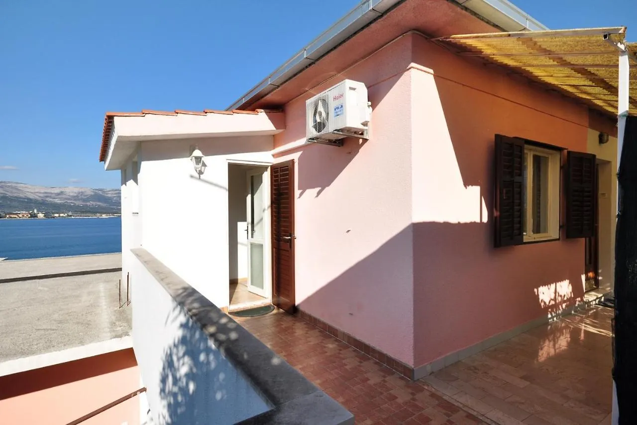 Apartments By The Sea Arbanija, Ciovo - 1085 Trogir Horvátország