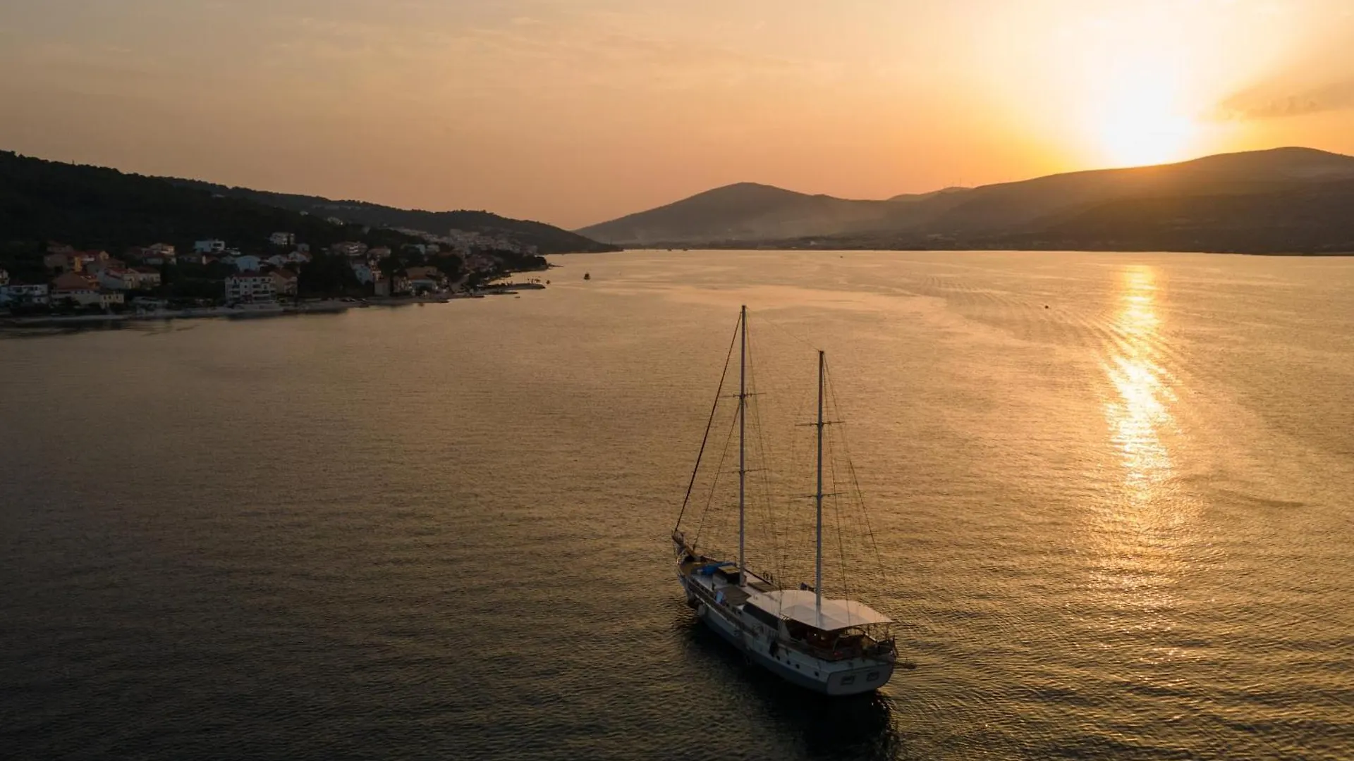 Apartments By The Sea Arbanija, Ciovo - 1085 Trogir